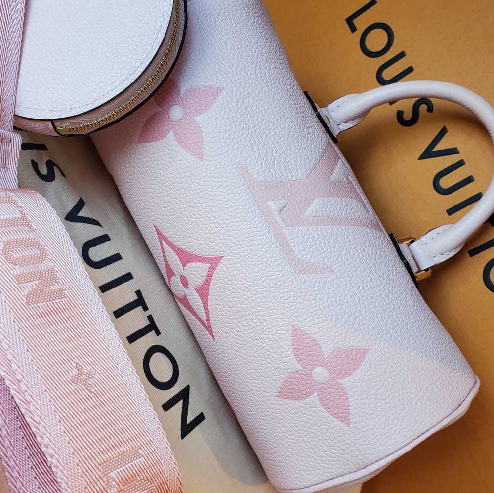 *SOLD* Authentic RARE  By the pool Papillon